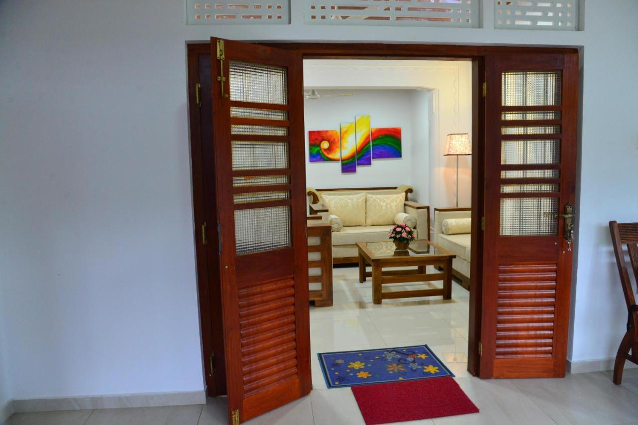 Bed and Breakfast Sunshine Greens Hikkaduwa Exteriér fotografie