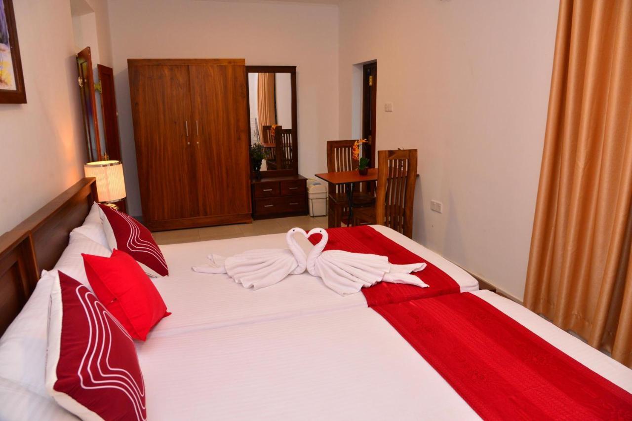 Bed and Breakfast Sunshine Greens Hikkaduwa Exteriér fotografie