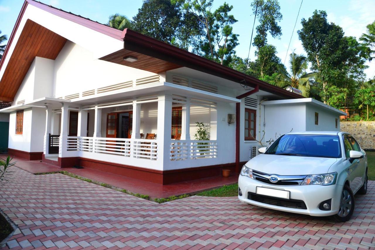 Bed and Breakfast Sunshine Greens Hikkaduwa Exteriér fotografie